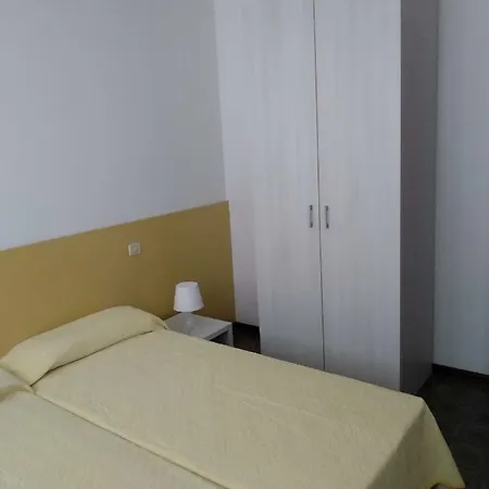 Διαμέρισμα Leda 4 *